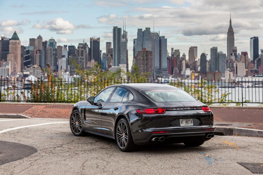  Porsche Panamera Turbo 2016 года  (NA) (фото 11 из 29)
